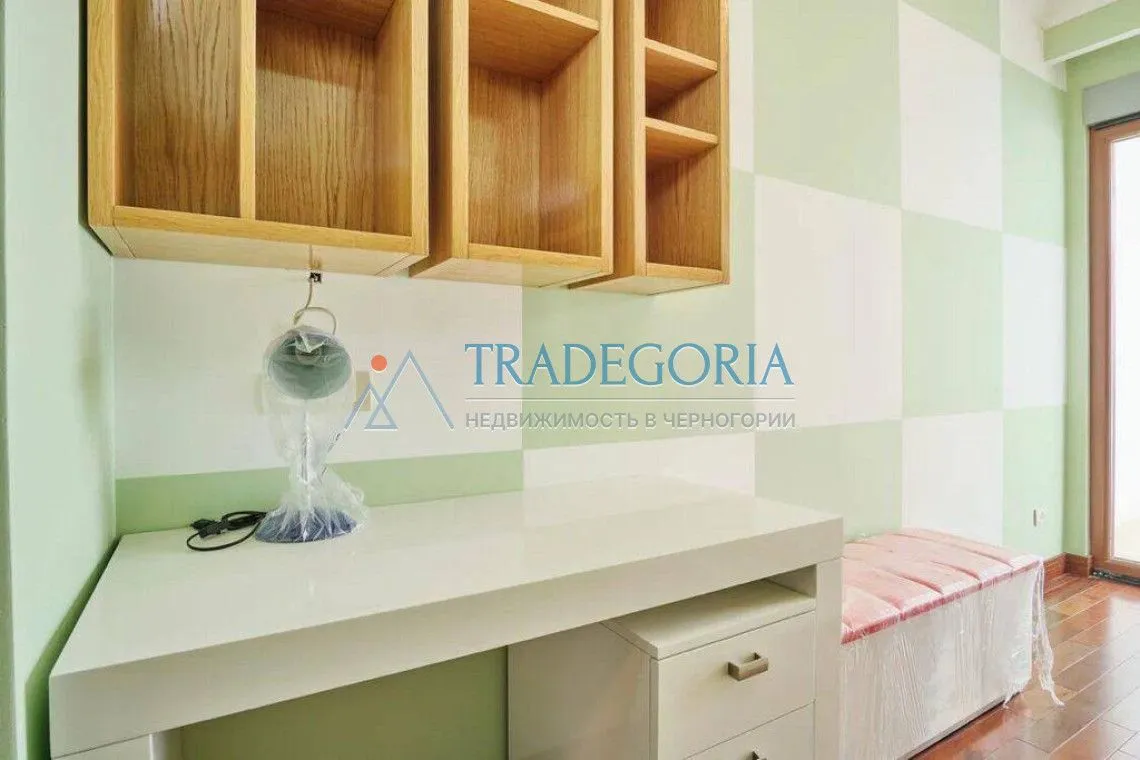 Prodaja, trosoban stan, 350m², Rafailovići, Budva