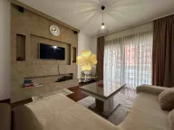 Izdavanje, dvosoban stan, 72m², Master Kvart, Podgorica - image 2