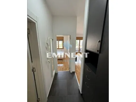 Izdavanje, stan, 43m², Vračar Sve Podlokacije, Beograd - image 9