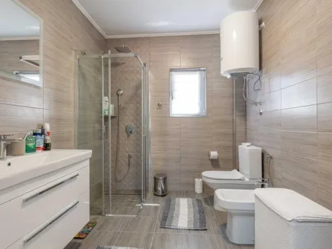 Prodaja, kuća, 272m², Utjeha, Bar - image 6