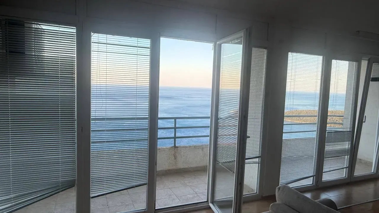 Prodaja, dvosoban stan, 143m², Seoce, Budva