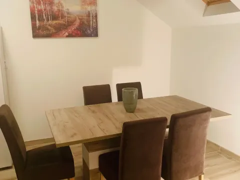 Rent, two bedroom apartment, 80m², Centar, Tivat - image 2