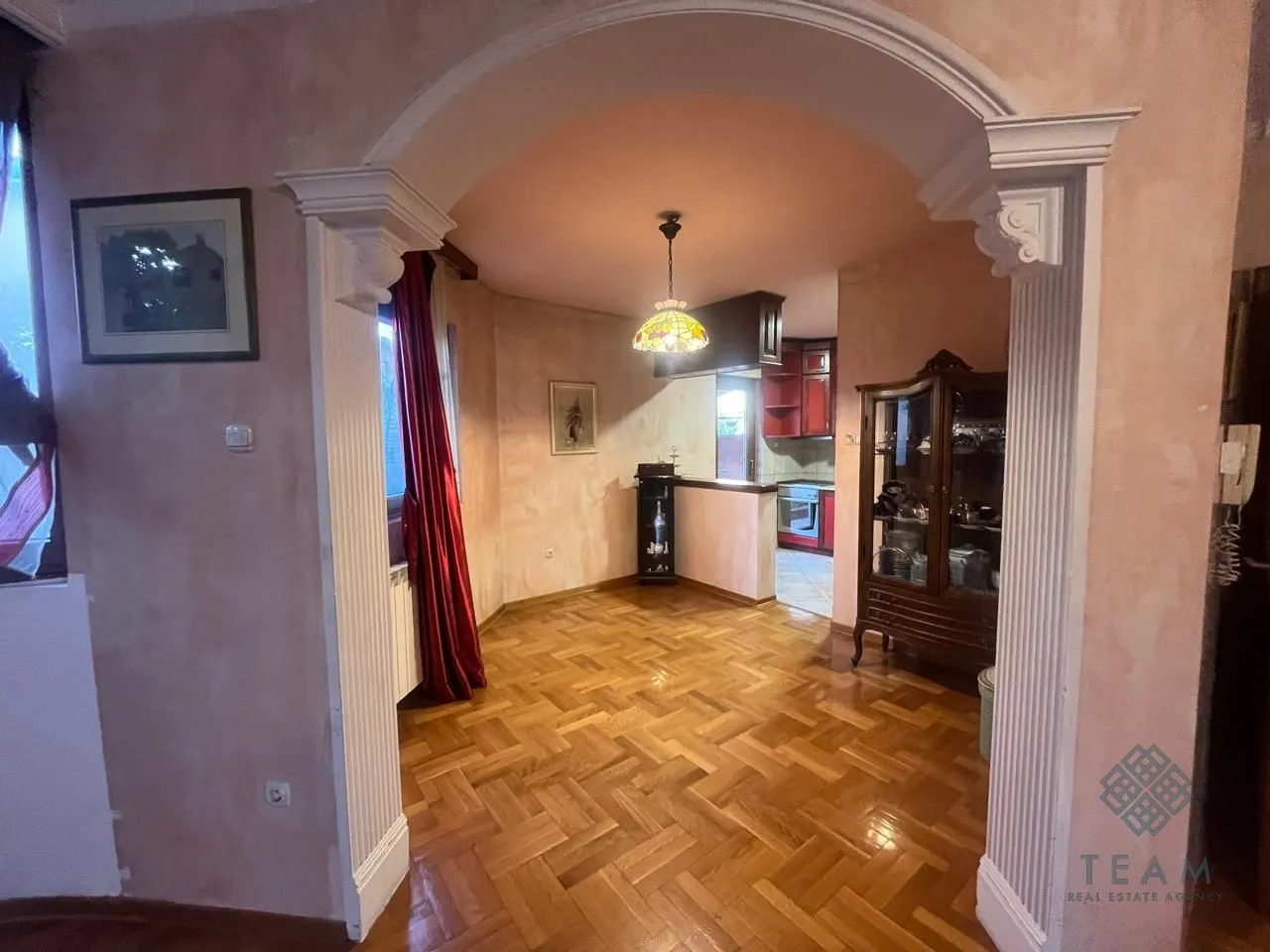 Izdavanje, trosoban stan, 120m², Ibričevina, Podgorica