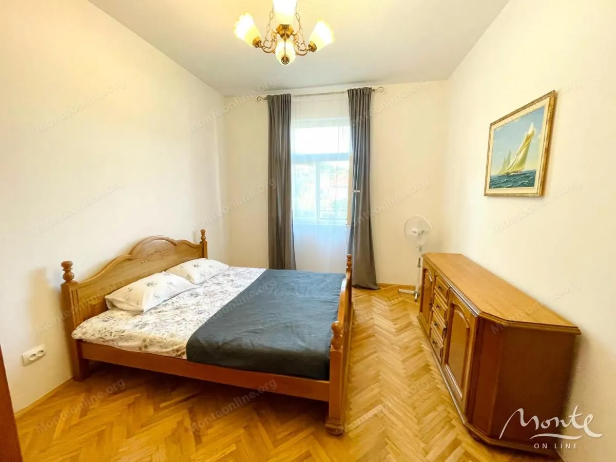 Prodaja, kuća, 250m², Radovići, Tivat