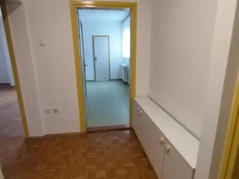 Izdavanje, trosoban stan, 78m², Liman 3, Novi Sad Sve Podlokacije - image 7