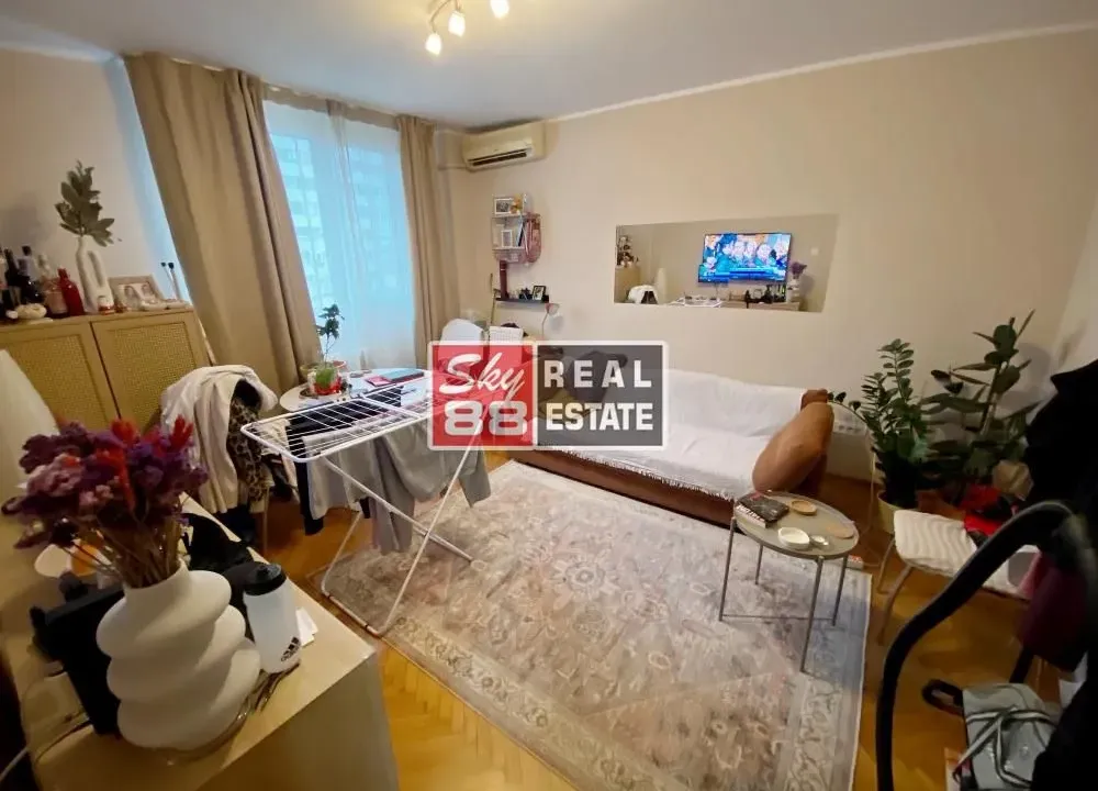 Prodaja, dvosoban stan, 40m², Kalenić Pijaca, Vračar Sve Podlokacije