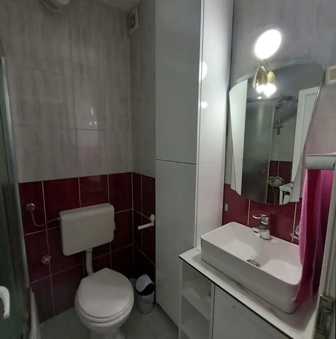 Izdavanje, stan, 20m², Gintaš, Podgorica