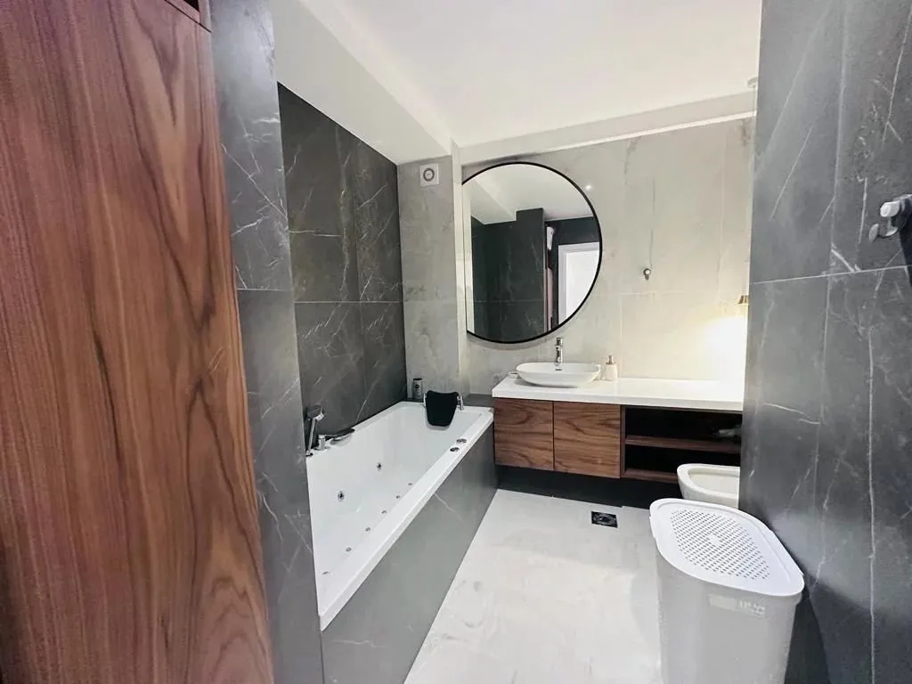 Sale, three bedroom apartment, 105m², Tivat, Crna Gora