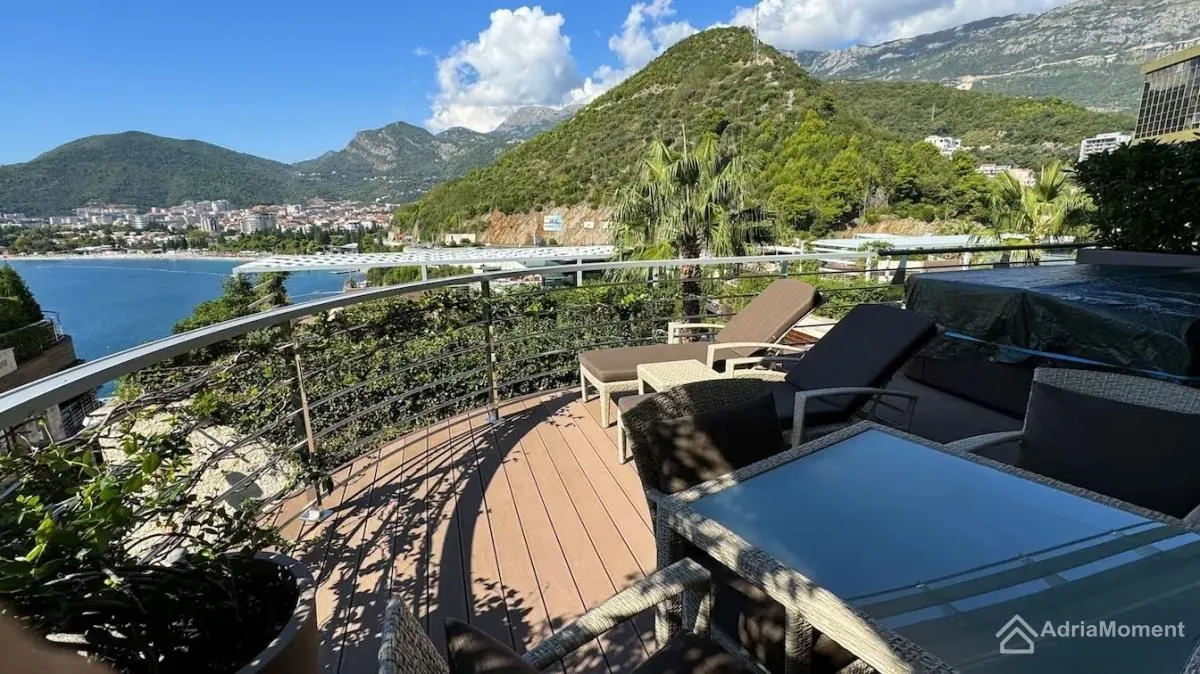 Sale, two bedroom apartment, 141m², Centar, Budva