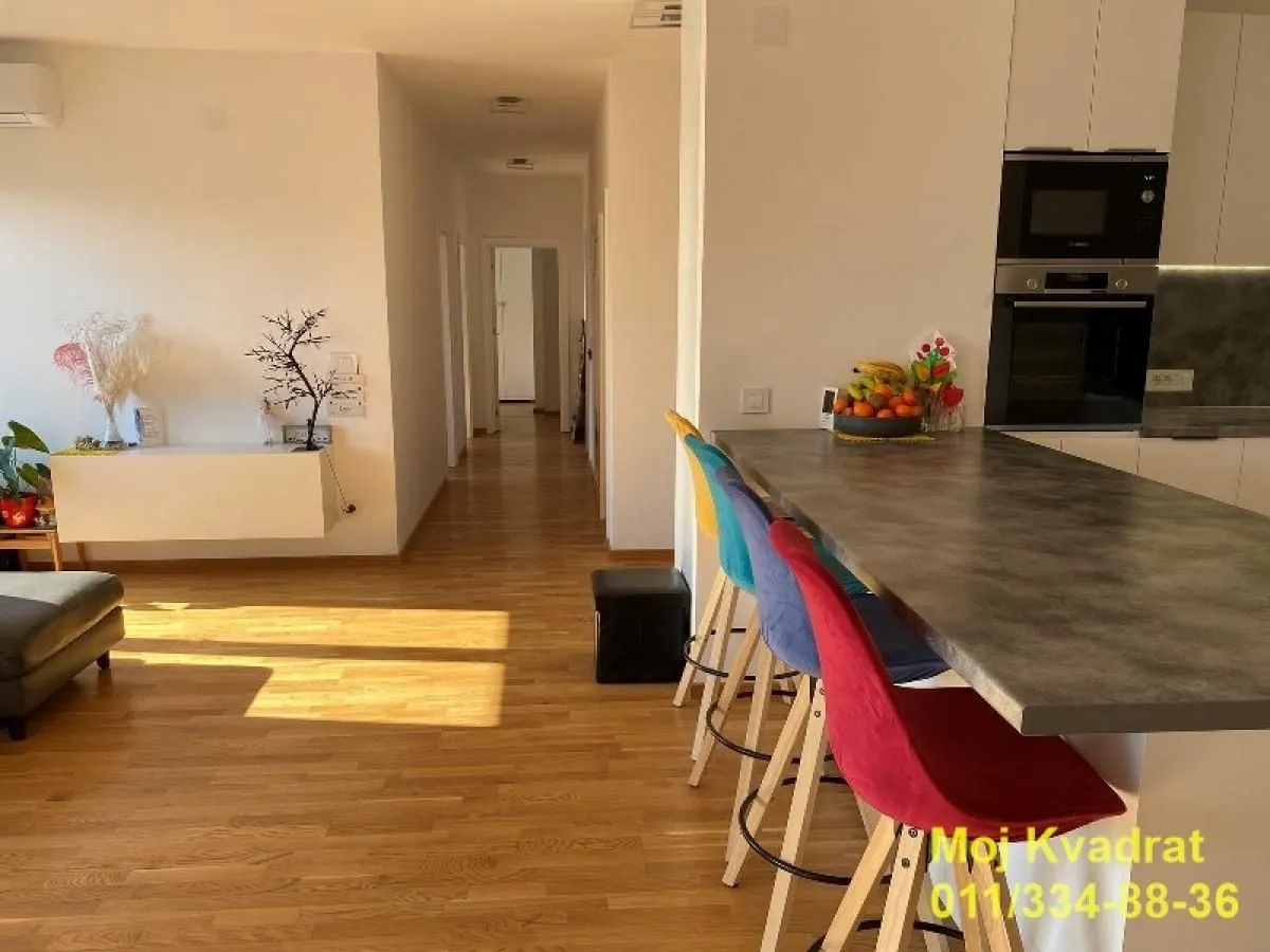 Prodaja, četvorosoban stan, 104m², Vidikovački venac, Rakovica