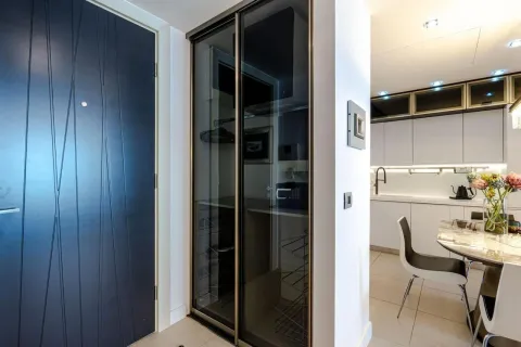 Rent, two bedroom apartment, 94m², Budva, Crna Gora - image 23