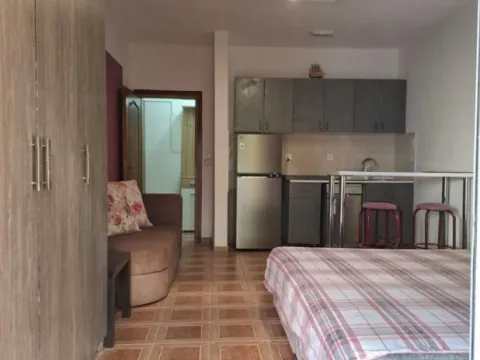 Izdavanje, garsonjera, 25m², Šušanj, Bar - image 2