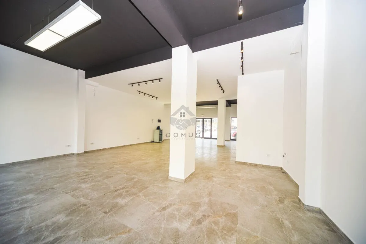 Rent, office space, 117m², Pobrežje, Podgorica