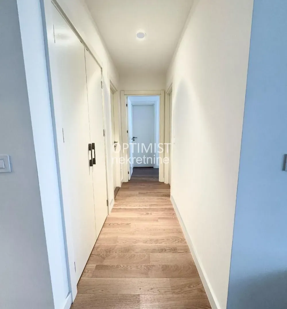 Rent, three bedroom apartment, 71m², Savski Venac, Beograd