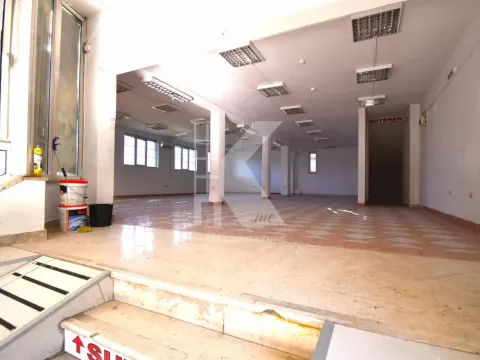 Izdavanje, poslovni prostor, 300m², Zagorič, Podgorica - image 6