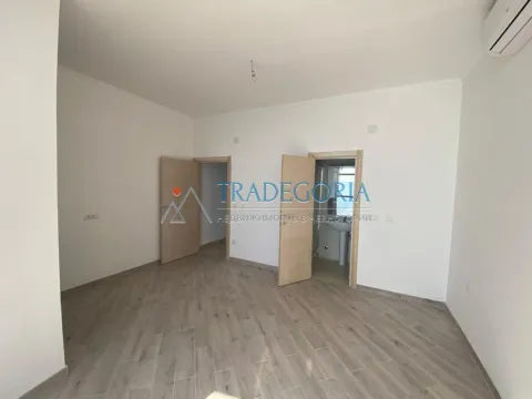 Prodaja, trosoban stan, 227m², Dobra Voda, Bar - image 26