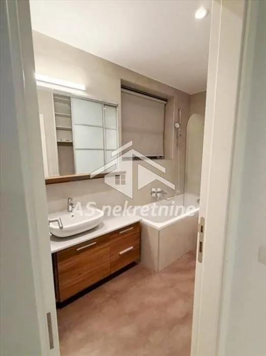 Prodaja, dvosoban stan, 55m², Novi Beograd Blok 65, Novi Beograd Sve Podlokacije