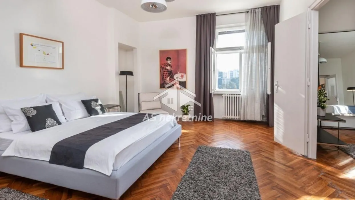 Izdavanje, trosoban stan, 90m², Stari Grad, Beograd