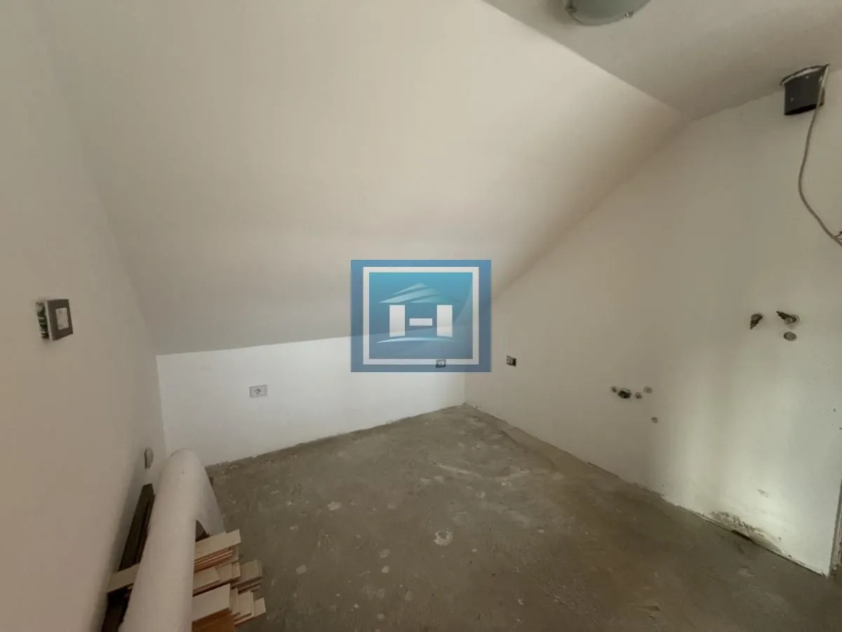 Sale, house, 350m², Centar, Jagodina