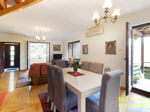 Prodaja, kuća, 250m², Dušanovac, Voždovac Sve Podlokacije - image 3