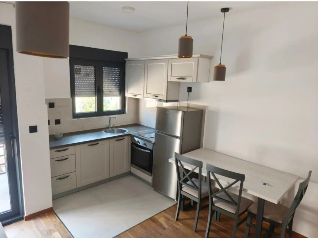 Izdavanje, garsonjera, 30m², Gorica C, Podgorica