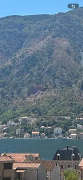 Pogled na more i planine sa terase objekta. - image 14