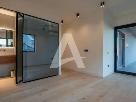 Prodaja, trosoban stan, 149m², Budva, Crna Gora - image 3