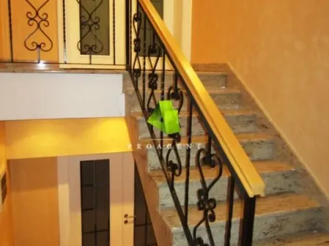 Izdavanje, poslovni prostor, 90m², Palilula, Niš - image 12