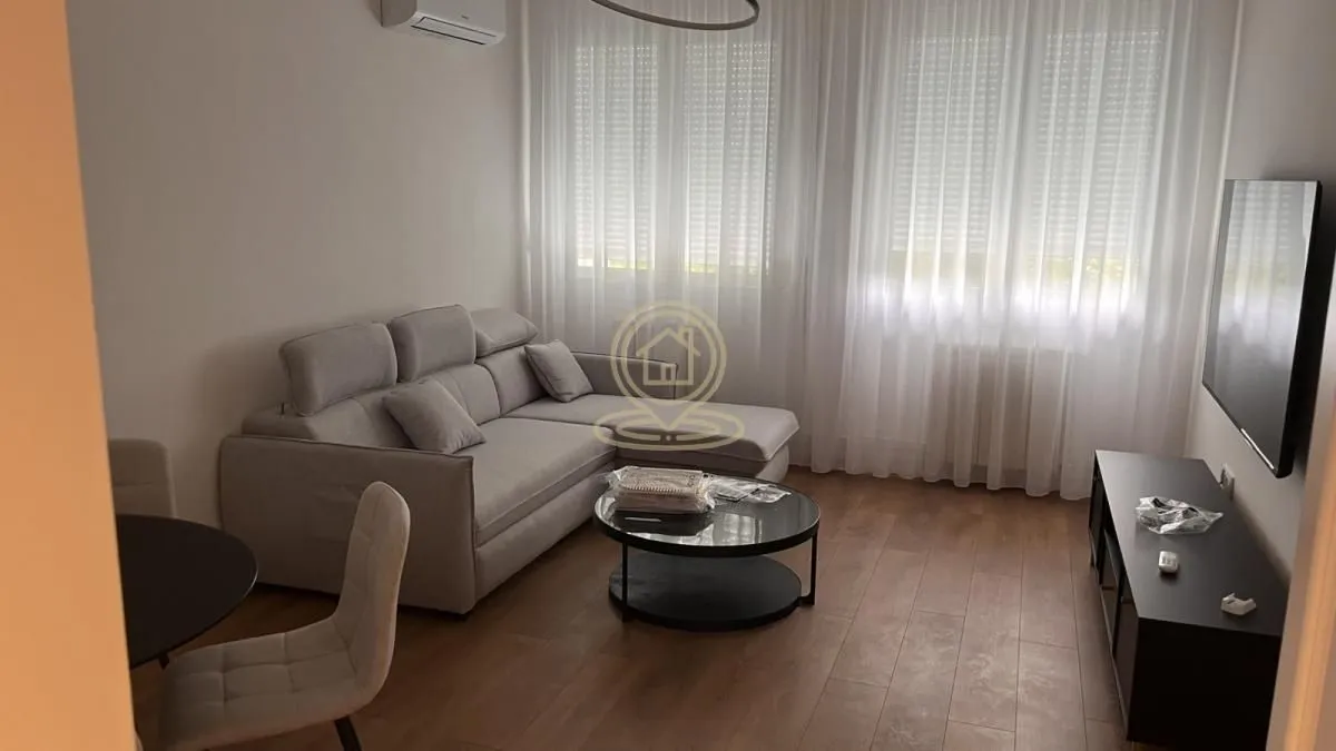 Izdavanje, dvosoban stan, 60m², Stari Grad, Beograd
