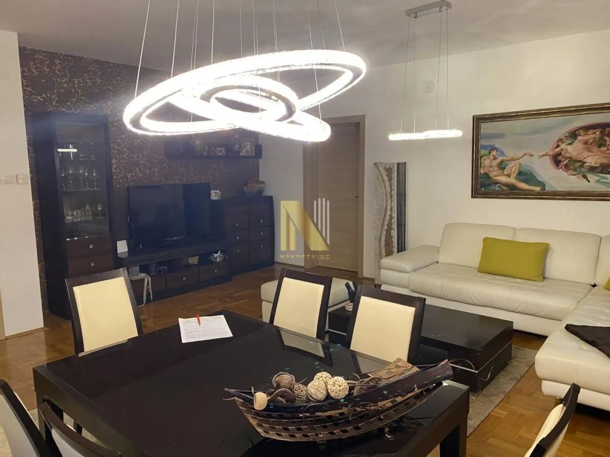 Prodaja, četvorosoban stan, 120m², Novo naselje, Novi Sad