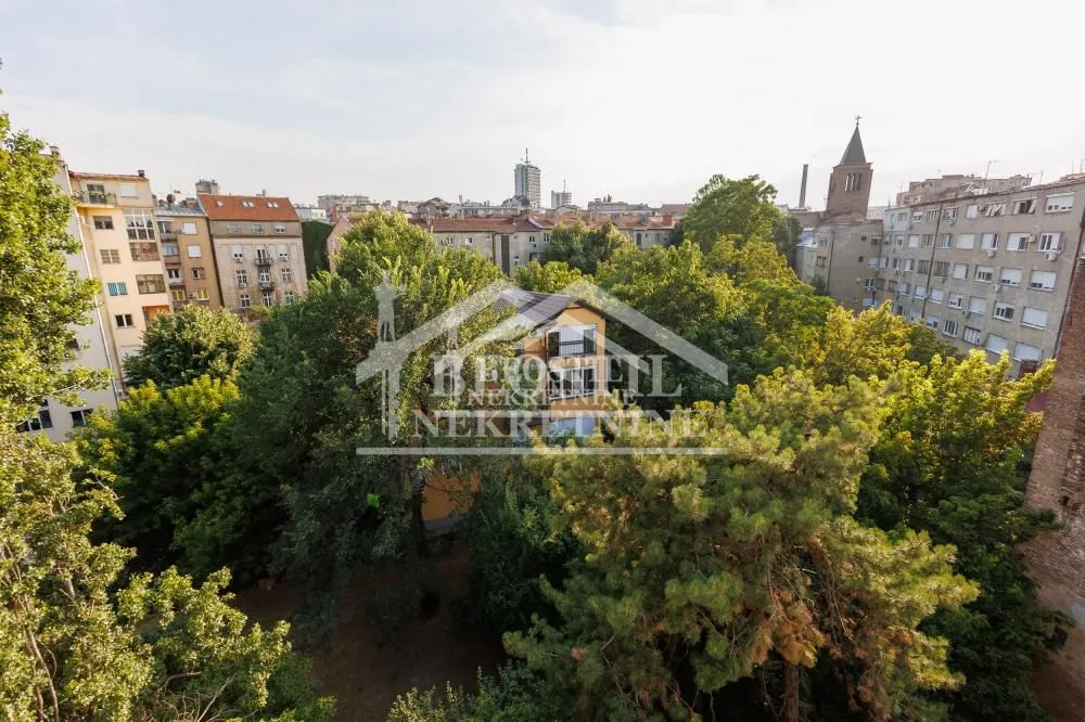 Prodaja, četvorosoban stan, 84m², Gundulićev Venac, Beograd