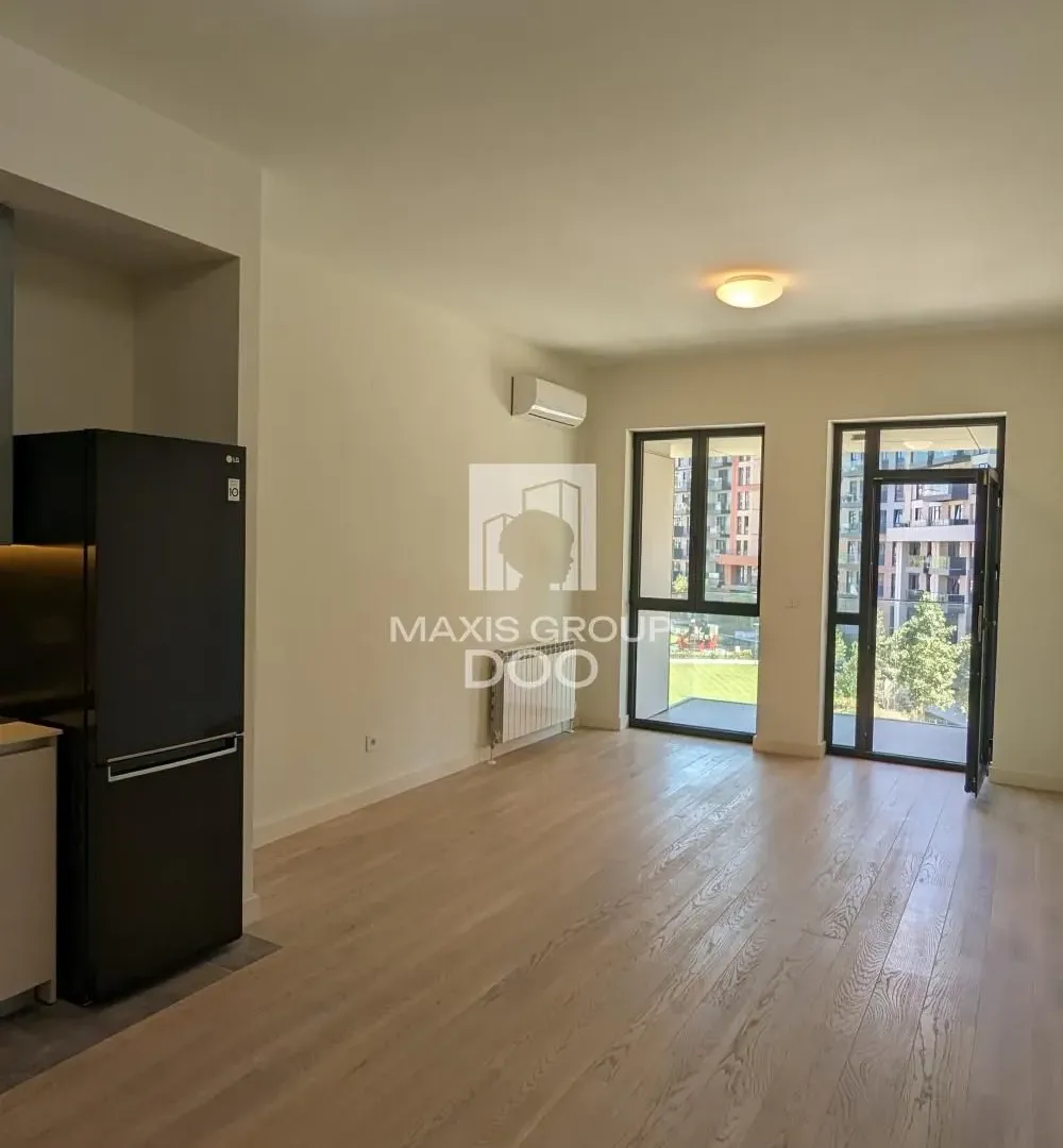 Izdavanje, dvosoban stan, 54m², Savski Venac, Beograd
