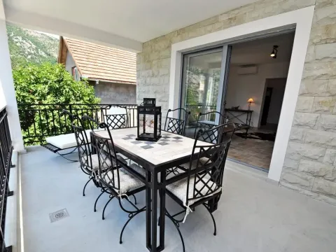 Prodaja, dvosoban stan, 92m², Risan, Kotor - image 7