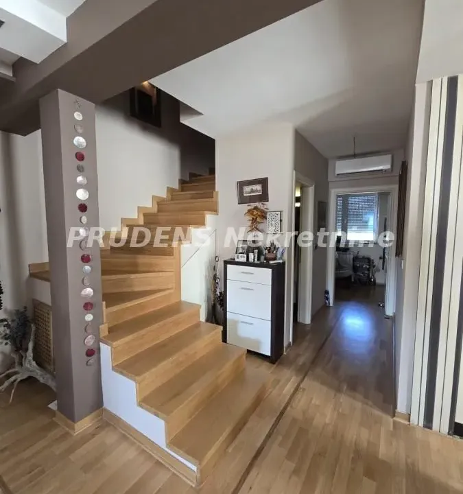 Sale, apartment, 125m², Banjica, Voždovac Sve Podlokacije