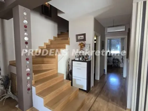 Sale, apartment, 125m², Banjica, Voždovac Sve Podlokacije