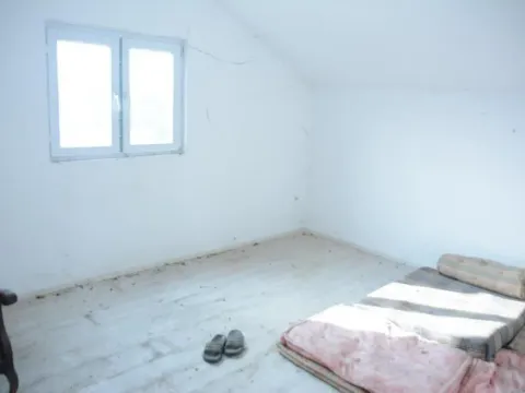 Prodaja, kuća, 210m², Padinska Skela, Palilula Sve Podlokacije - image 5