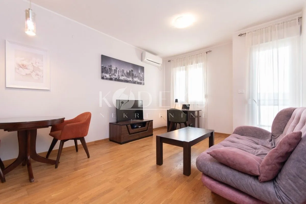 Rent, one bedroom apartment, 47m², City Kvart, Podgorica