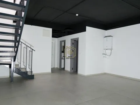 Izdavanje, poslovni prostor, 120m², New City, Podgorica - image 3