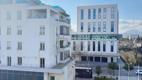 Sale, one bedroom apartment, 50m², Podgorica, Crna Gora - image 8