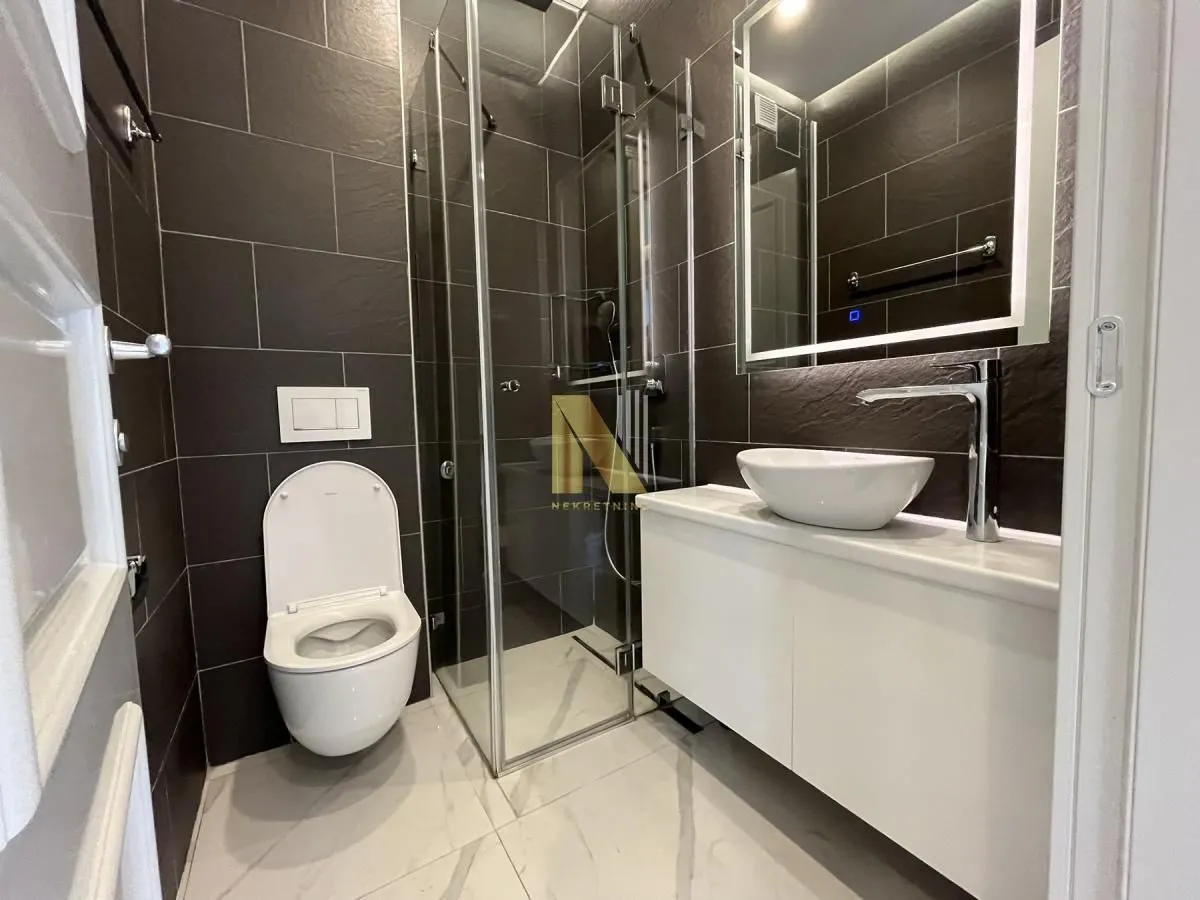 Izdavanje, četvorosoban stan, 98m², Tatarsko brdo, Petrovaradin