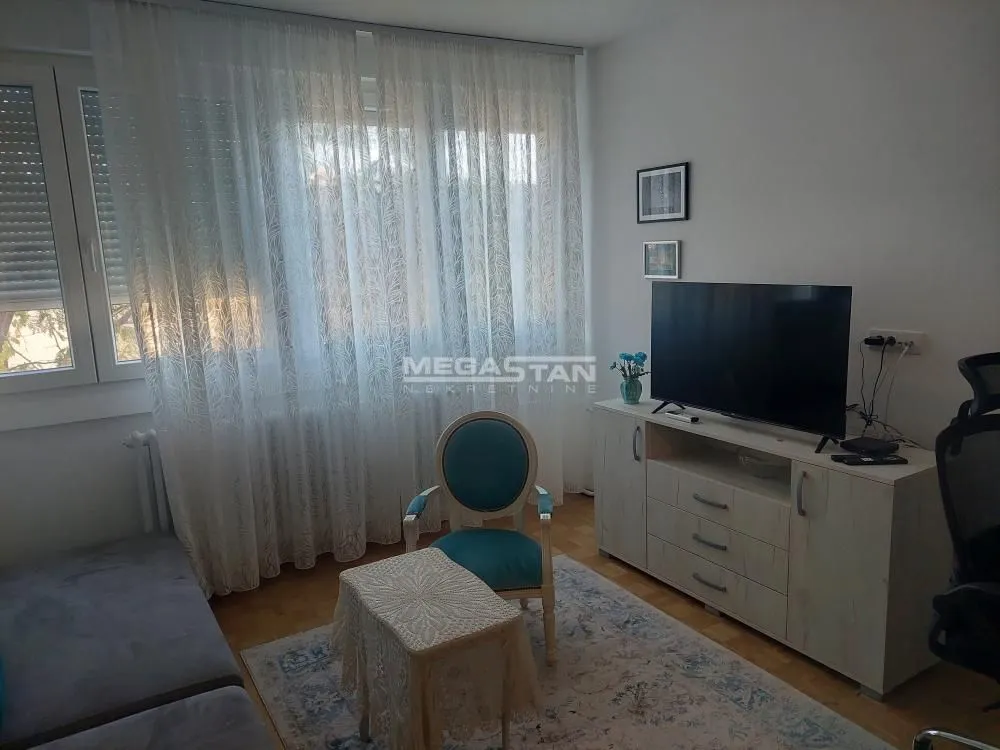 Rent, one bedroom apartment, 35m², Slavujev Venac, Zvezdara Sve Podlokacije