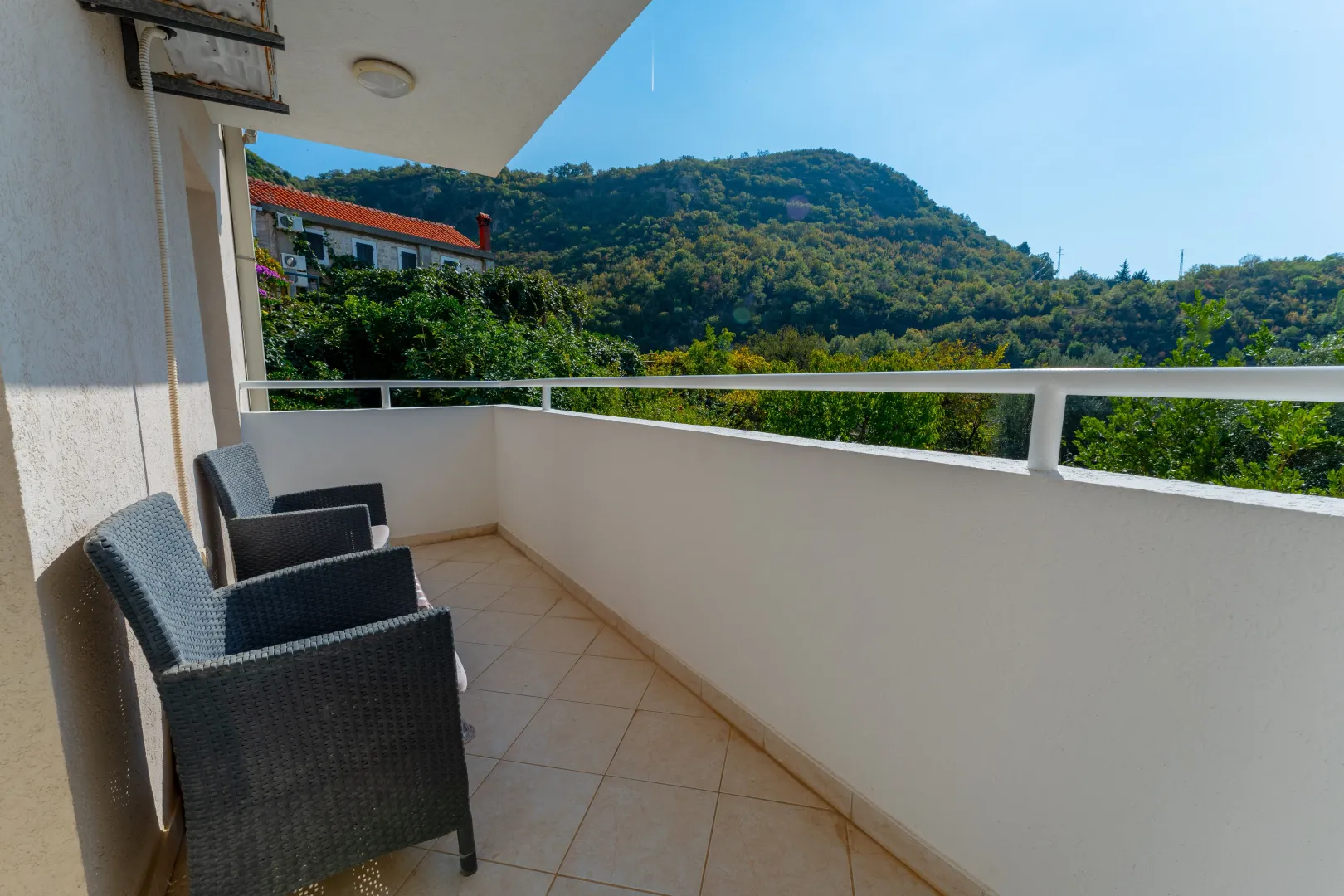 Prodaja, dvosoban stan, 68m², Pržno, Budva