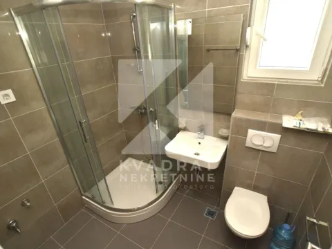 Izdavanje, jednosoban stan, 40m², Stari Aerodrom, Podgorica - image 6