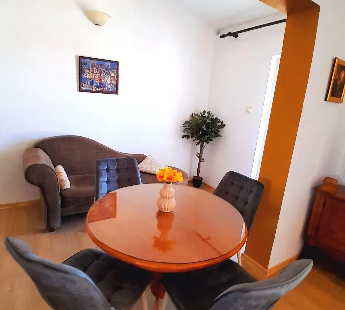 Rent, three bedroom apartment, 220m², Šušanj, Bar