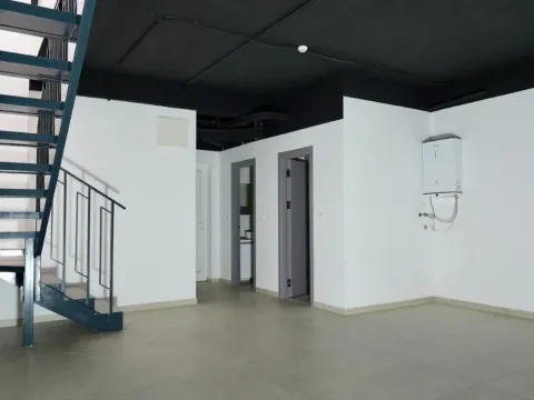 Izdavanje, poslovni prostor, 120m², City Kvart, Podgorica - image 3