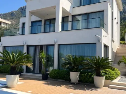 Prodaja, kuća, 250m², Budva, Crna Gora - image 2