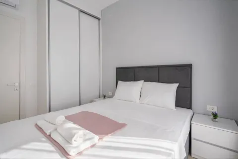 Rent, two bedroom apartment, 55m², Bečići, Budva - image 7
