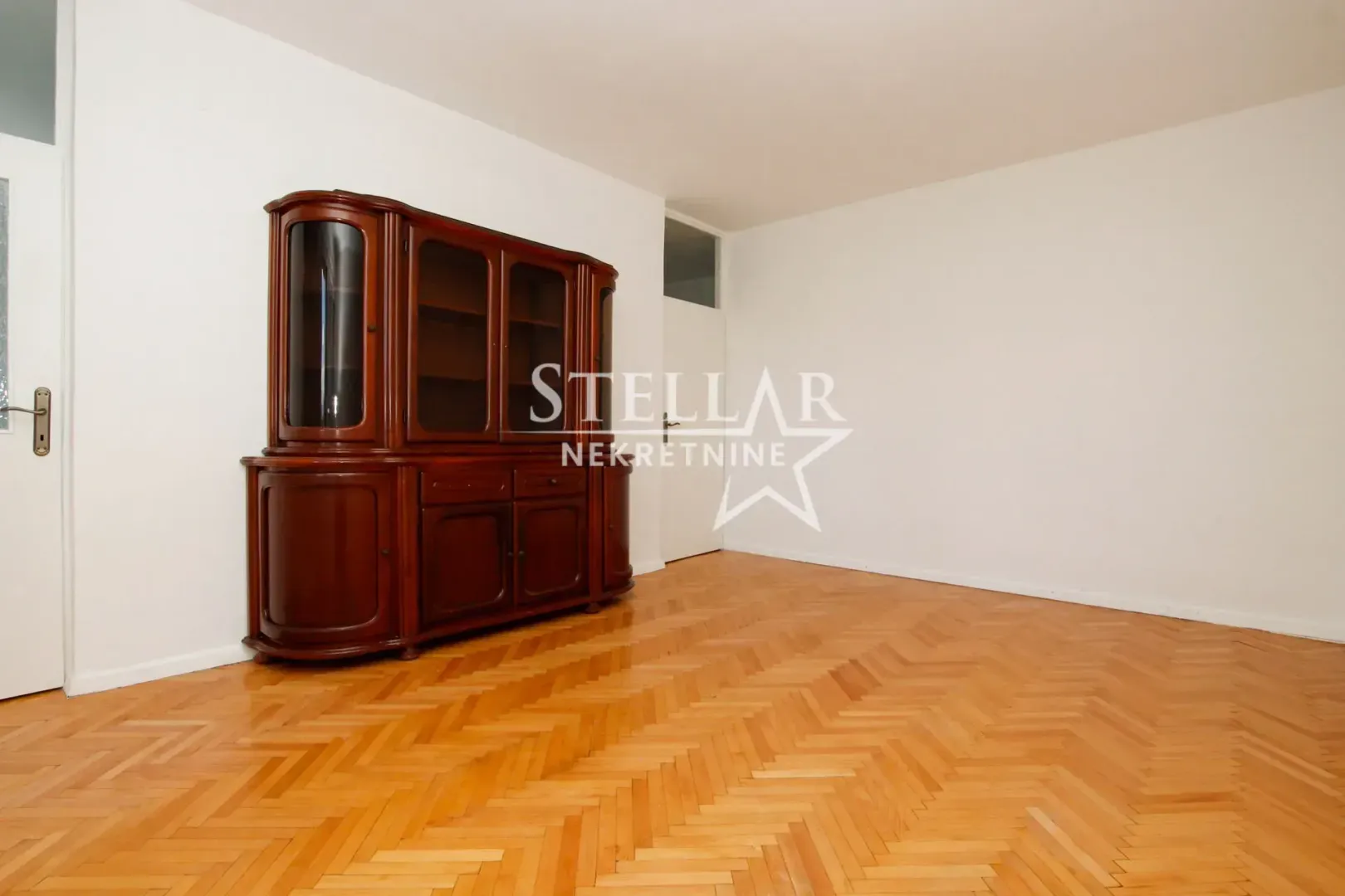 Izdavanje, trosoban stan, 82m², Tuški Put, Podgorica