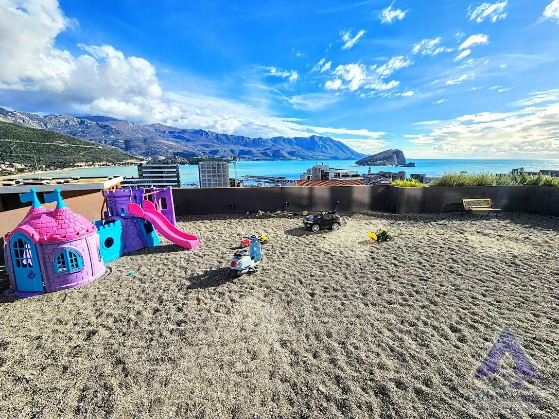 Sale, two bedroom apartment, 111m², Komoševina, Budva