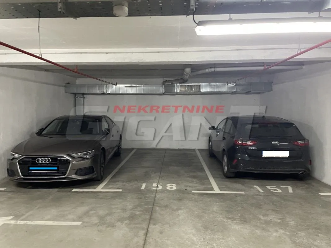 Izdavanje, parking/garaža, 13m², Novi Beograd Sve Podlokacije, Beograd